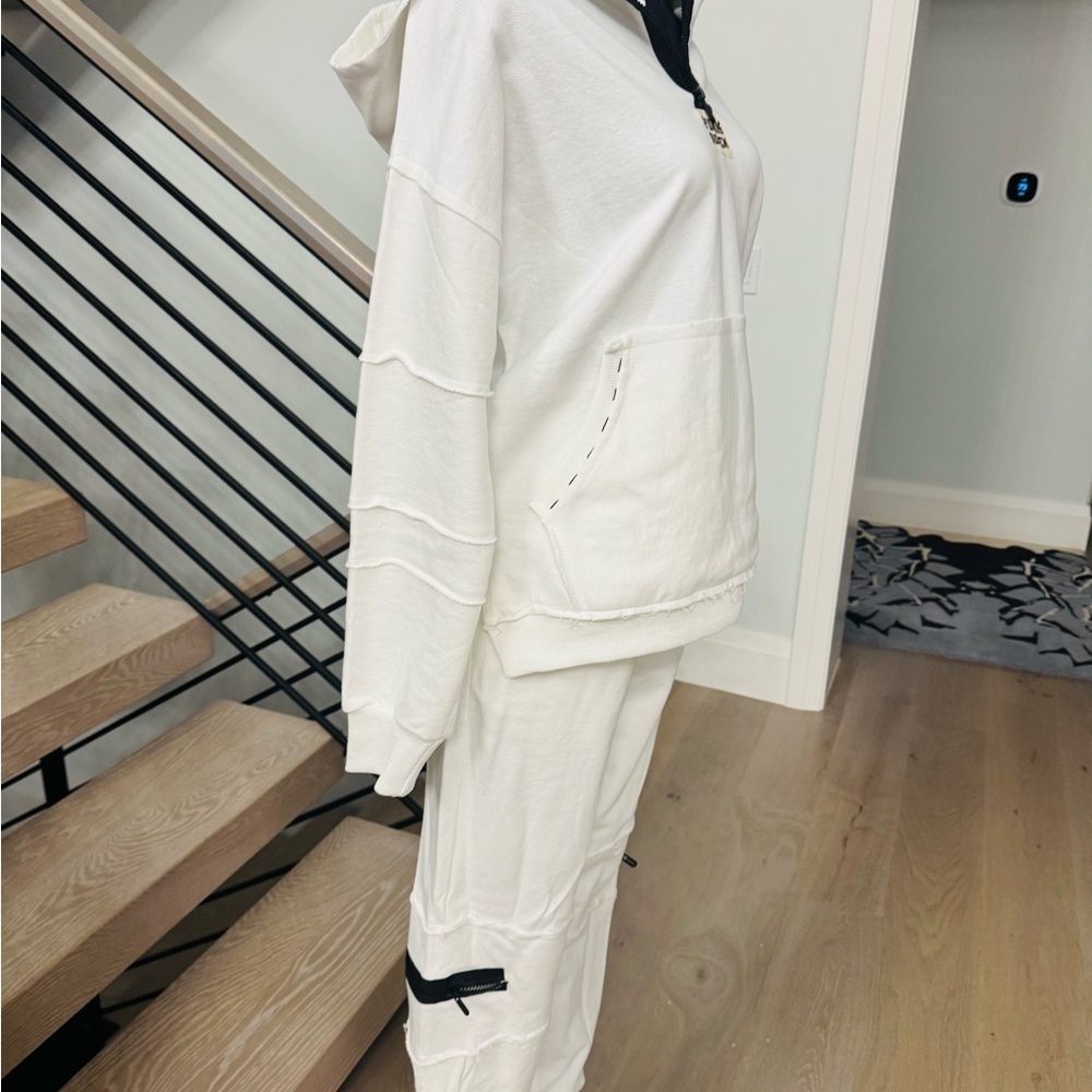 Women's White Tracksuit - Picture 6 of 10